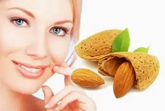 Almond exfoliant facial la domiciliu