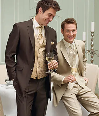 Мъжки костюм за сватба в Италия