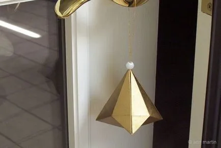 Коледа камбана, изработена от картон