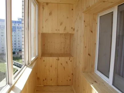 Căptușeală pentru mantale balcon, balconul înainte de prepararea invelite clapboard, lambriuri și podea