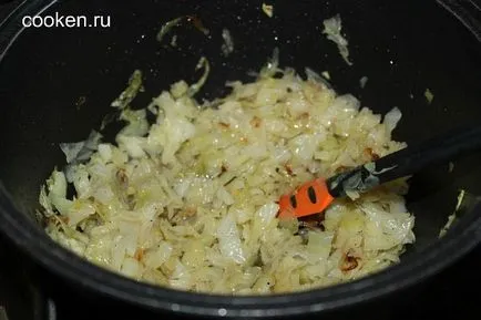 Зеленчукова яхния с картофи и кисело зеле - рецепта със снимки