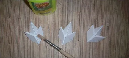 origami Ghiocel master-class pe modelarea hârtiei cu mâinile