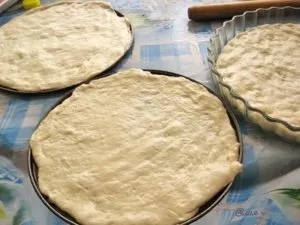 Vegetáriánus pizza tészta (élesztő, nincs élesztő) recept