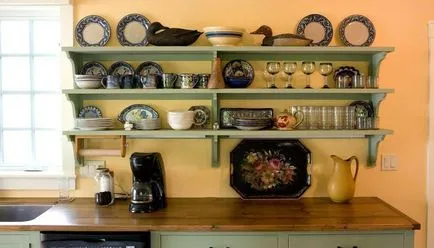 Rafturi în sertare de bucătărie pe perete, perete raft bucătărie pentru o mică bucătărie și de metal