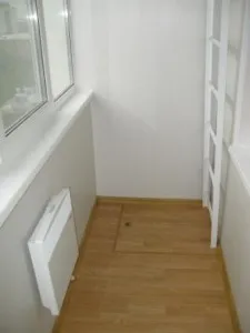 trapa de foc pe balcon, ca aproape și ce să facă cu el, pentru toate balcon!