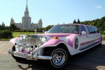Отдаване под наем на ретро автомобили за сватба в Москва