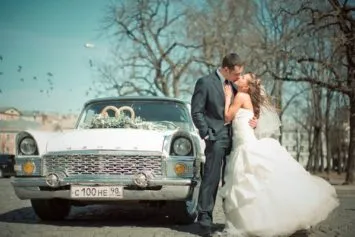 Kölcsönzése és bérbeadása veterán autók esküvői Moszkvában
