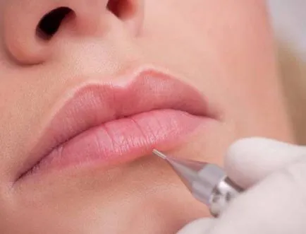 Препоръки за тези, които искат да направят перманентен грим устни