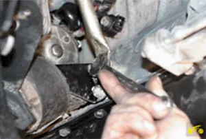 Demontarea și montarea motorului, un manual privind Chevrolet Niva prima generație