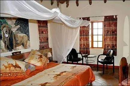Hálószoba afrikai stílusban, belsőépítészet, a padló, a falak