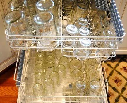 Sterilizáló üvegek üres, tippeket oszthatnak