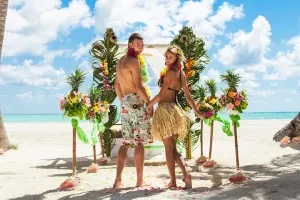 Nunta în script stil hawaiian, design, îmbrăcăminte