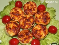 Tartlets csirkével és szilva - recept fotókkal