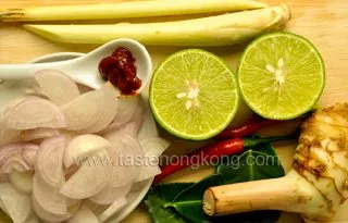 Tom Yam Thai leves recept