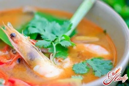 Tom yam cum să pregătească o supă thailandeză de neuitat