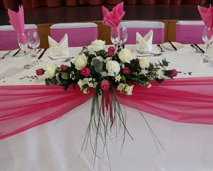 Díszítő svabednogo asztal és esküvői torták - fénykép étkészlet, dekoráció ételek étel 1001