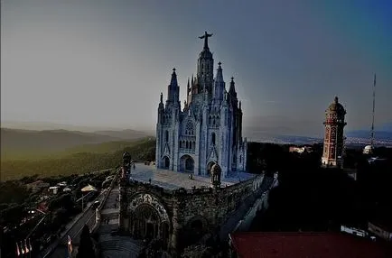 Templul din descriere Sacred Heart, fotografii și video