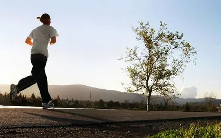 Futó tavaszi ruhák, a megfelelő ruhát futás a szabadban, tavasszal, sportruházat jogging tavasszal,