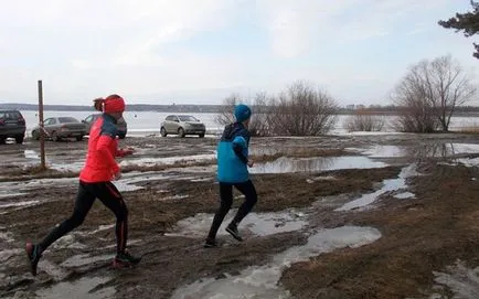 Futó tavaszi ruhák, a megfelelő ruhát futás a szabadban, tavasszal, sportruházat jogging tavasszal,