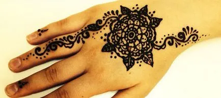 Fekete henna mehendi rajzok és fényképek