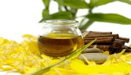 Ulei esențial de lavandă, cedru și ylang ylang, proprietăți și aplicații