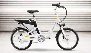 Motoare pentru biciclete, benzina si motoare electrice care urmează să fie montat pe un club de bicicletă