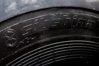 Търсим дилъри на товарни автомобили и тежки гуми гуми sibshina