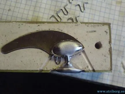 Cum sa faci un spinner cu ogruzkoy Cicada de turnare - pescuit de casă cu mâinile lor