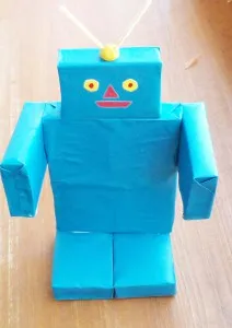 Cum de a face un robot din cutii de chibrituri zi de școală
