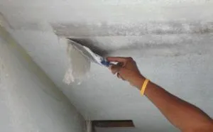 Hogyan lehet eltávolítani a festéket a falakon a fürdőszobában eljárások