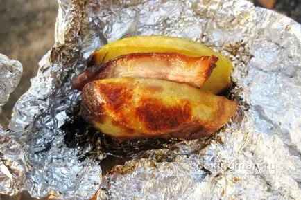 Картофи запечени във фолио с бекон - готвене за мъже