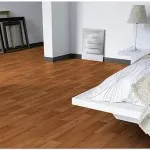 Ламиниран модели ecoflooring и проби от покрития с практически съвети, снимки и видео