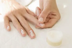 Oil and cuticule remover, gel și lichid pentru a elimina cuticula, cea mai bună doamnă