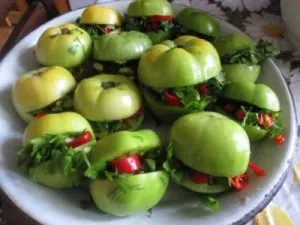Мариновани зелени домати рецепта, дело страна