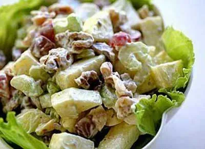 Szilveszteri saláta csirkével - recepteket szép fele