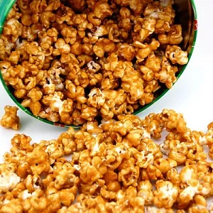 Gyermekkori Planet - a recept karamell popcorn