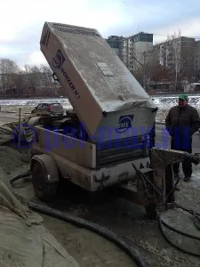 Полусух подове в Екатеринбург, полимерни саморазливни подове