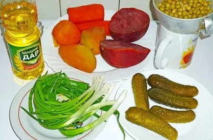 Рецепта за салата с грах и кисели краставички стъпка по стъпка със снимки