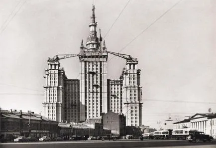 Sztálin felhőkarcoló a barikád dicsőséges történetét high-end lakások a Szovjetunió