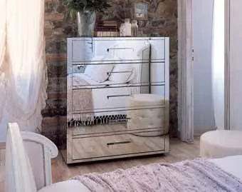 Adaptarea cu succes a exemplelor de mobilier vechi în oglindă dressers