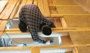 Hőszigetelése tetőtér fából készült gerendák videokalauz
