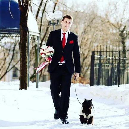 Vezető Vladimir Zhilin háziállat az esküvőn