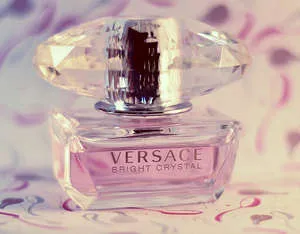 Női parfümök és eau de toilette Versace kristály rózsaszín és zöld (fotó)