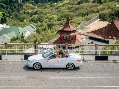 Mercedes decapotabil pentru nunta masini Sevastopol, Yalta, Eupatoria, nunta Sevastopol