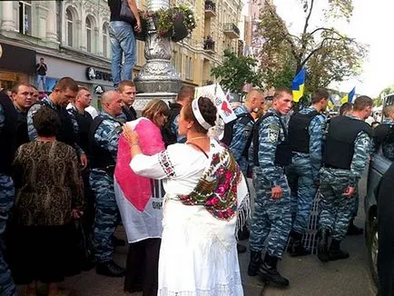 Юлия Тимошенко арестуван - Новини в снимки