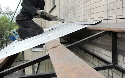 Cum sa faci un acoperiș sau baldachin pe balcon la ultimul etaj