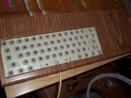 Tastatură «steampunk» stil