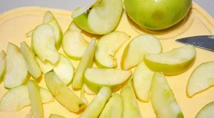 Kompót áfonya a téli - egy egyszerű recept, azzal a kiegészítéssel, alma, ribizli, videó