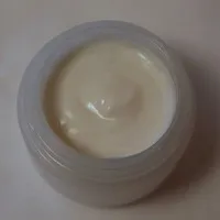 Krém-peeling arc aha-savak kézzel rendelni, vesz egy krém, gél, szérum