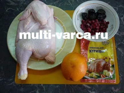 Пиле със сливи, портокали и боровинки в multivarka